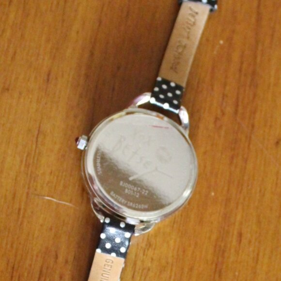 BRAND NEW WITH TAGS AUTHENTIC BETSEY JOHNSON PINUP STYLE WRISTWATCH PRETTY!